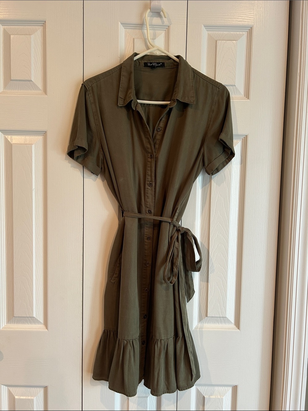 Velvet Heart Olive Button-Front Midi Shirt Dress with Tie Waist
